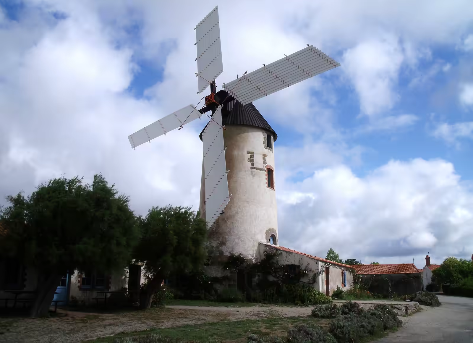 Moulin à vent de Rairé, Sallertaine (Vendée)